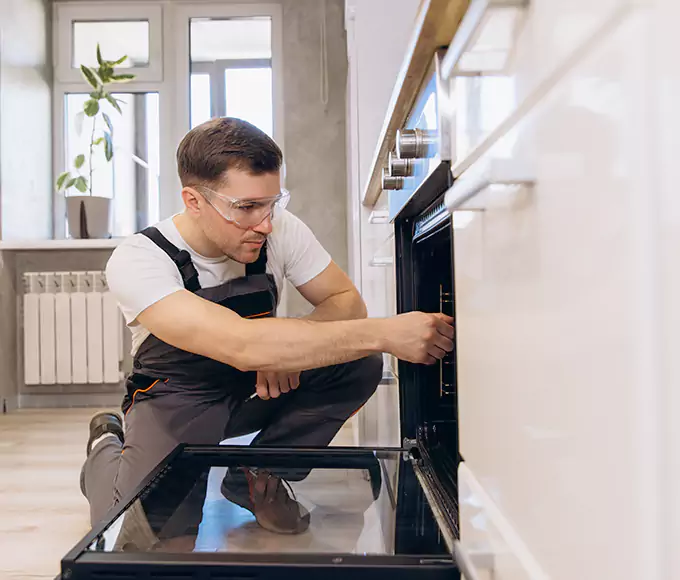 Why Mooresville Bakers Rely on Appliance Repair Mooresville for Every Electric Oven Fix?